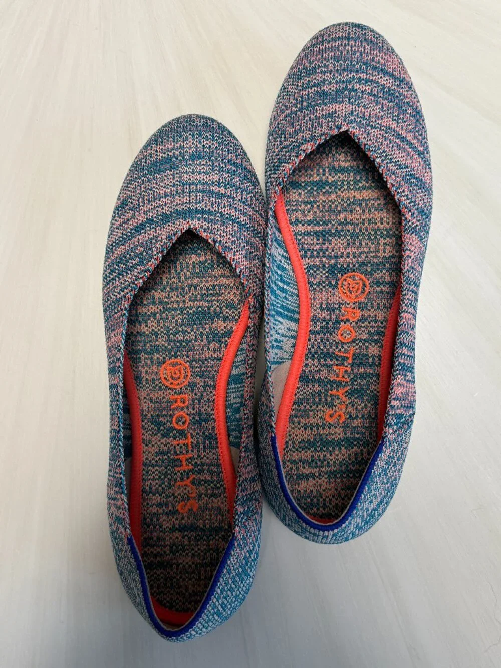 Like new Rothy's Turquoise Melange flats size 8.5